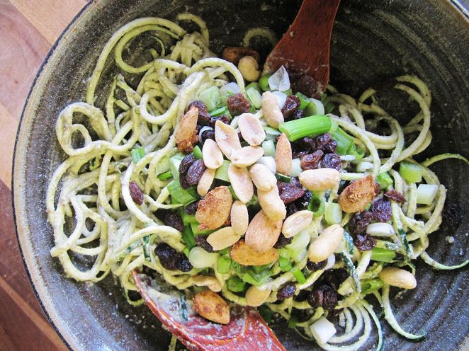 Helpful Raw Food Ideas and Tips Beginners Will Like-Pumpkin Seed Garlic Pasta - This Rawesome Vegan Life