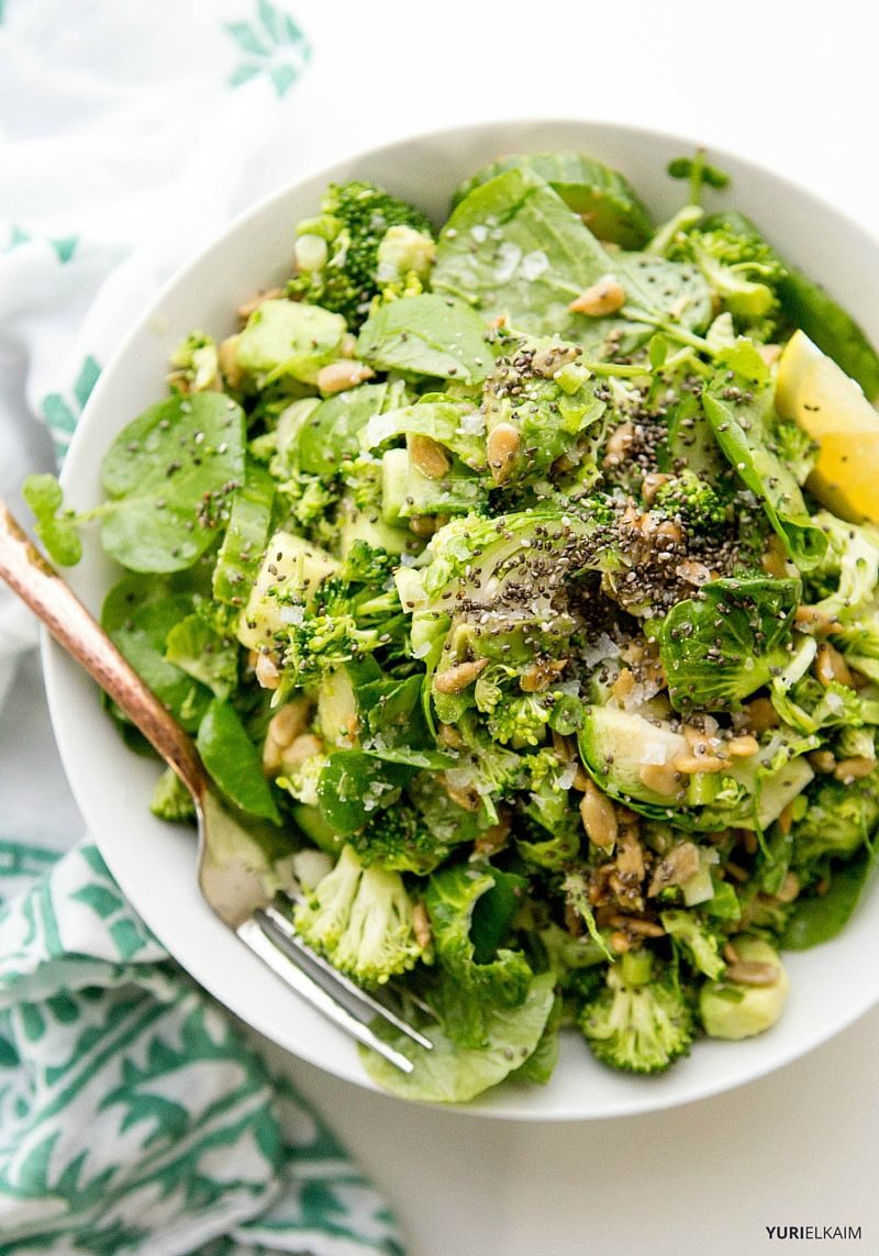 Apple Cider Vinegar & Greens Detox Salad