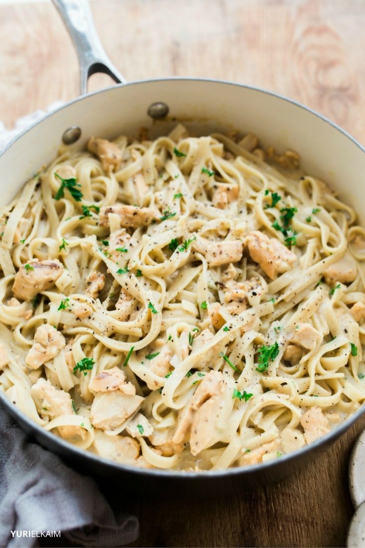 Healthy One Pot Chicken Alfredo (Dairy-Free) | Yuri Elkaim